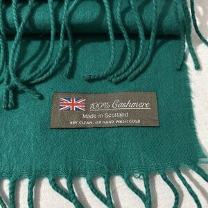 Green scarf 100% cashmere, made in Scotland, luxury, preppy, old money, soft